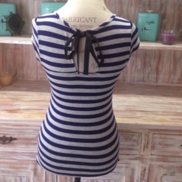 NWOT striped bow-back top - Picture 2 of 2
